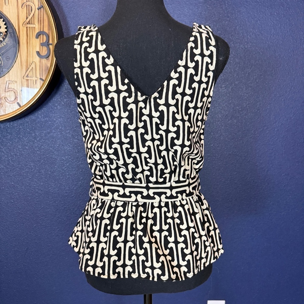Monteau Black and Cream Geometric Belted Linen Blend Tank | Size Medium - Picture 4 of 8